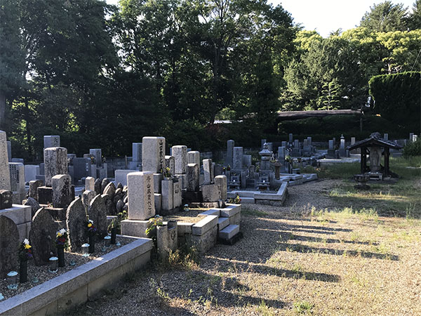 東阪墓地（奈良市）